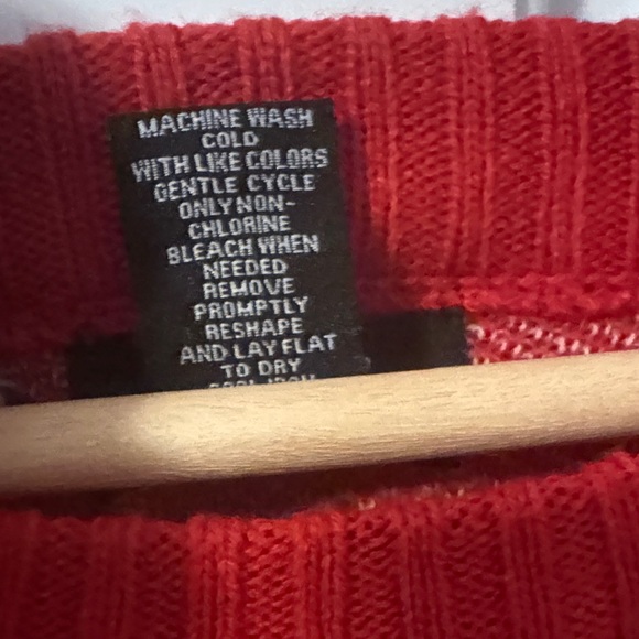 Women's Red Valentines Love Print Sweater - Picture 3 of 4